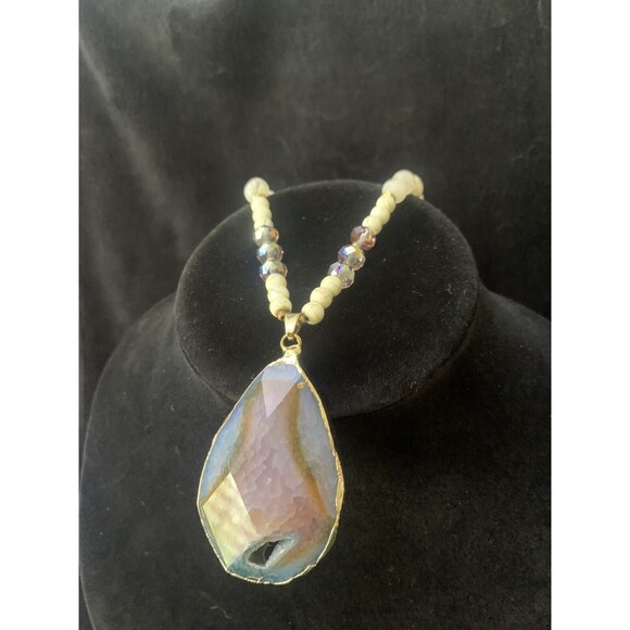 Veronese Signed Geode Beaded Pendant Necklace Beautiful - Picture 11 of 16